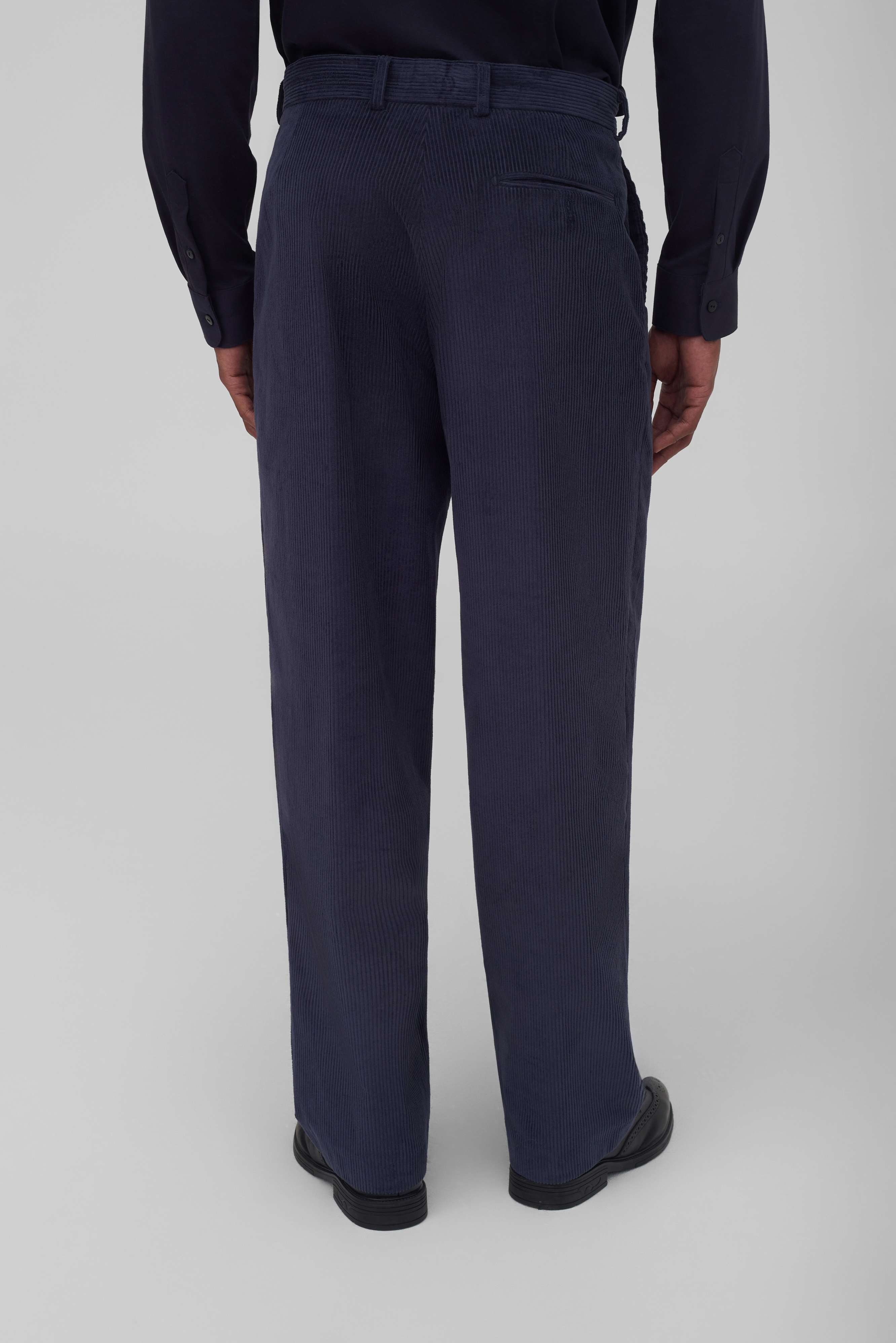 вельветовые брюки из хлопковой ткани Regular Fit