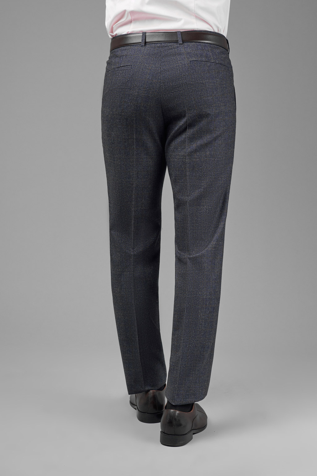 Костюмные брюки из итальянской ткани Vitale Barberis Slim Fit