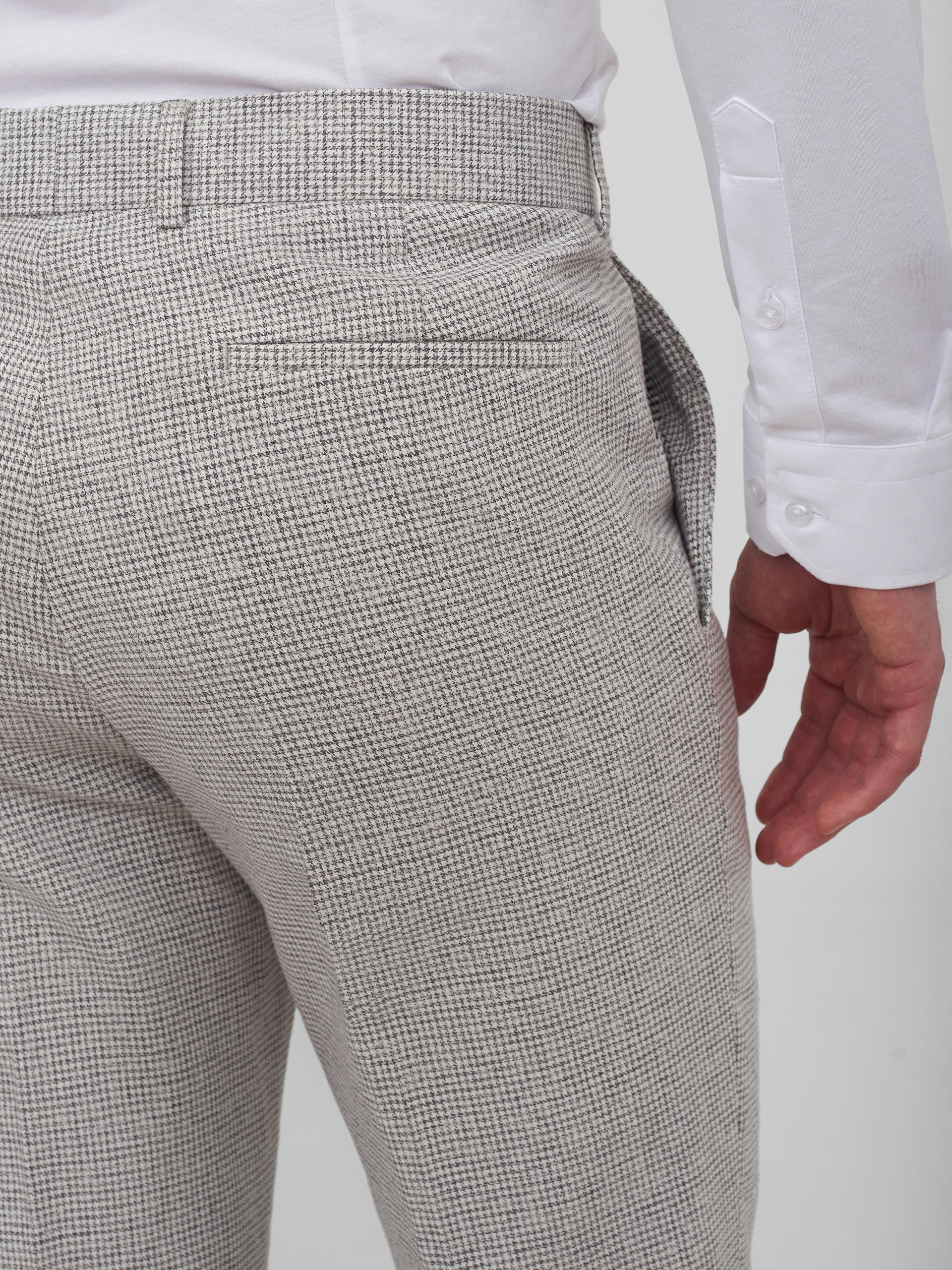 Костюмные брюки из хлопковой ткани Slim Fit