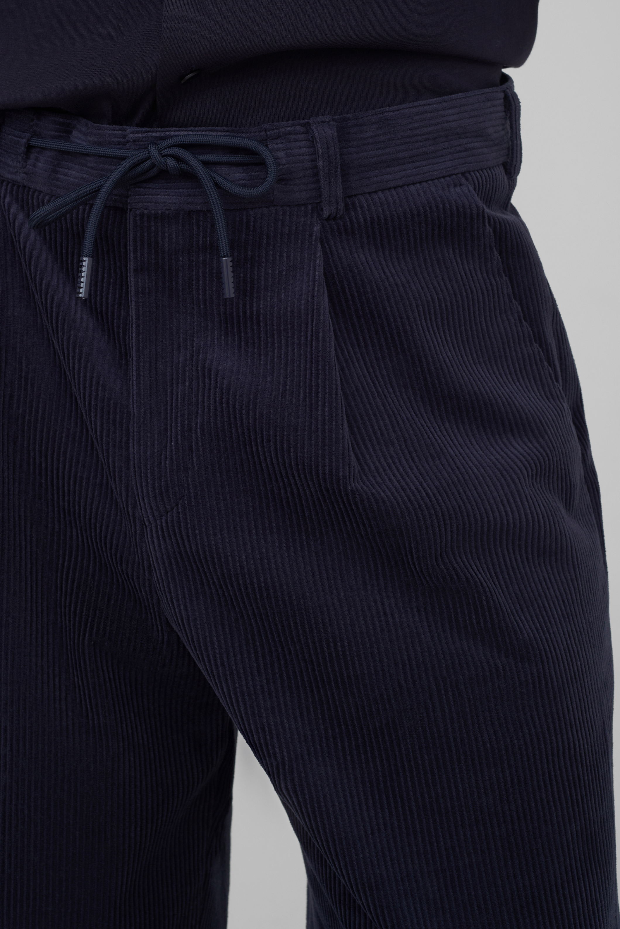 вельветовые брюки из хлопковой ткани Regular Fit