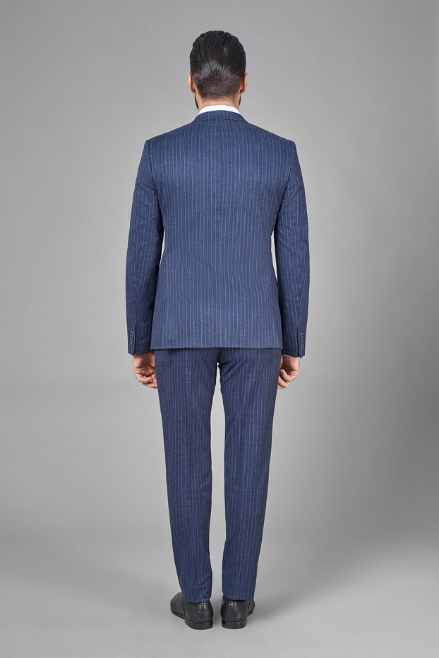 Костюм из смесовой ткани в полоску Slim Fit