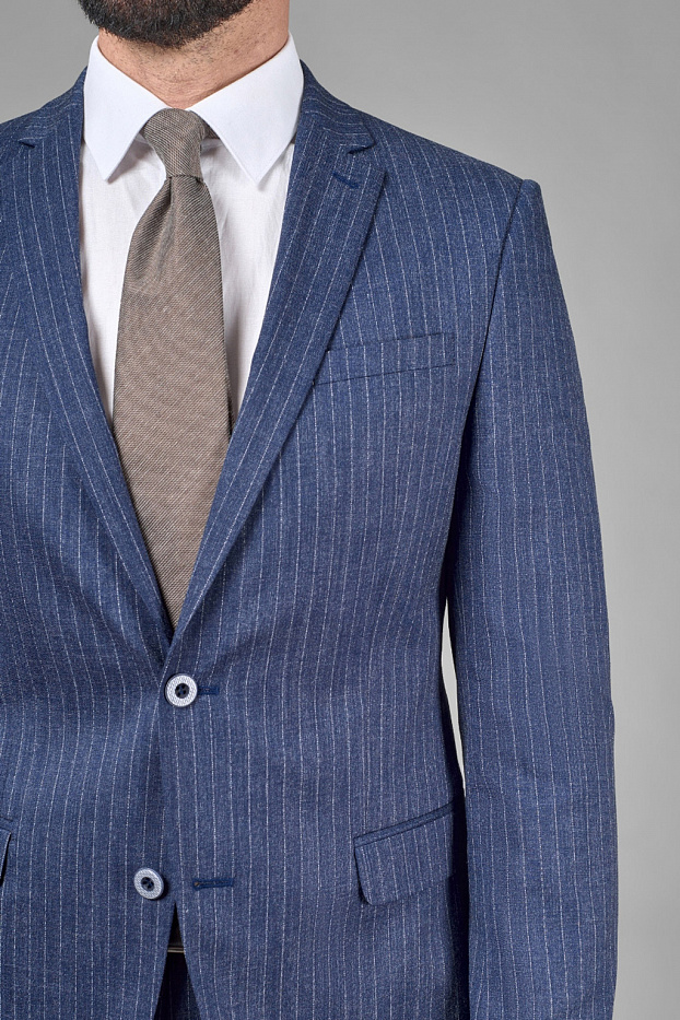 Костюм из смесовой ткани в полоску Slim Fit