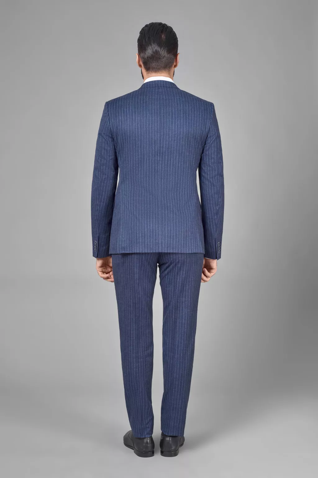 Костюм из смесовой ткани в полоску Slim Fit