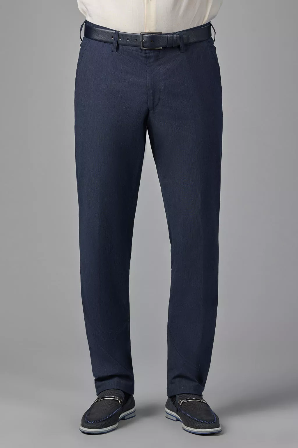 Темно-синие брюки из хлопковой ткани Regular Fit