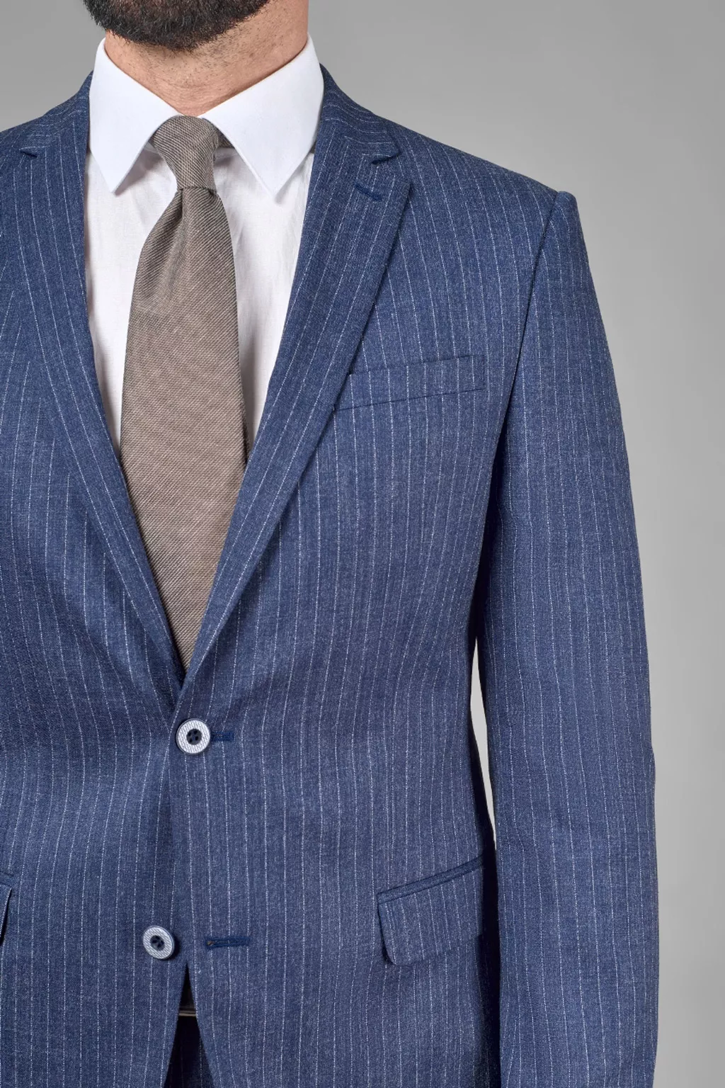 Костюм из смесовой ткани в полоску Slim Fit