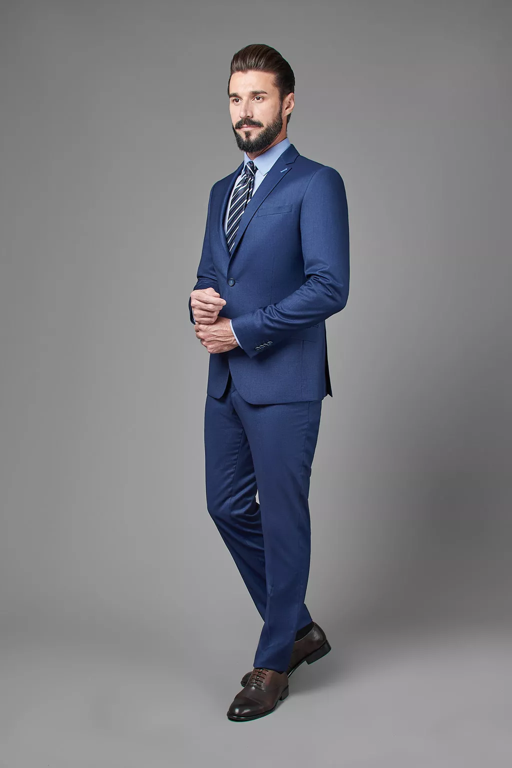 costume homme Custom Made Royal Blue Men Suit Traje De Hombre Casual Slim  Men Business Suits Jacke…  Мужские свадебные костюмы, Синий мужской  костюм, Синие костюмы