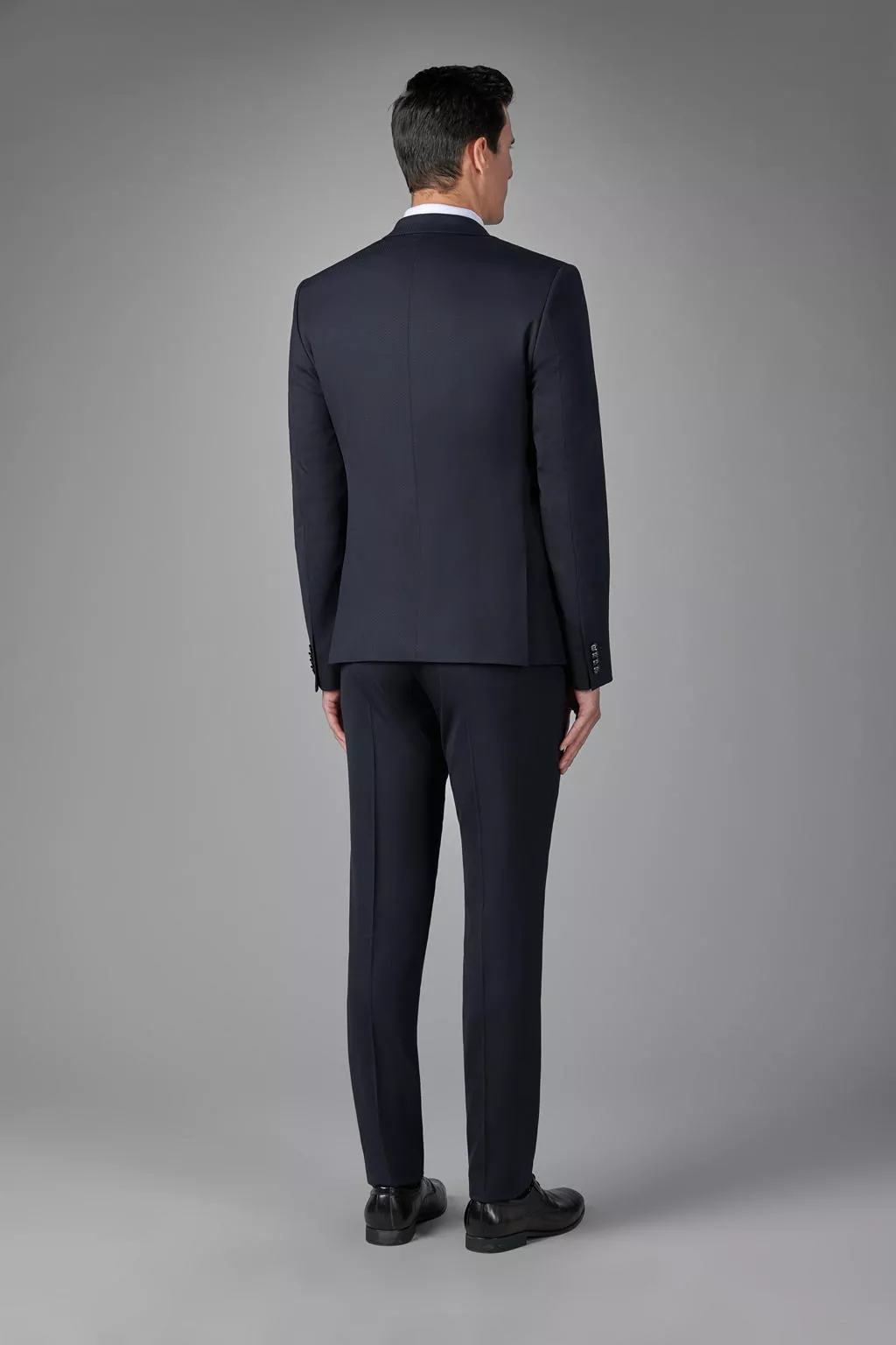 Костюм из эластичной шерстяной ткани с мелкой фактурой Super Slim Fit