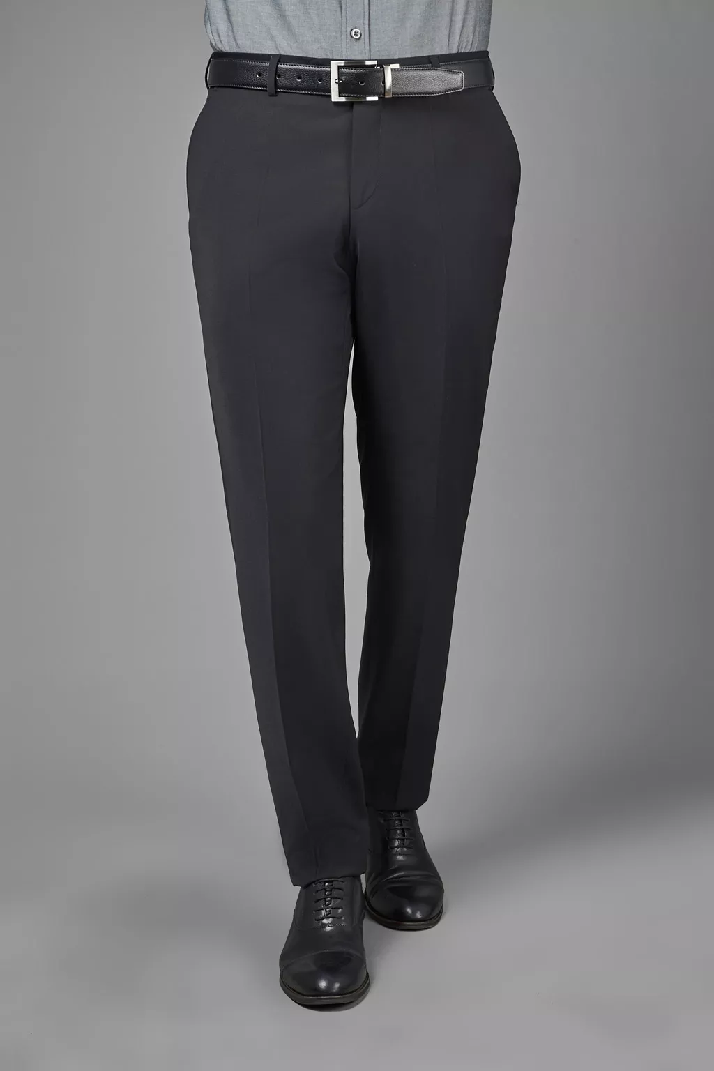 Костюмные черные брюки из гладкой ткани Slim Fit